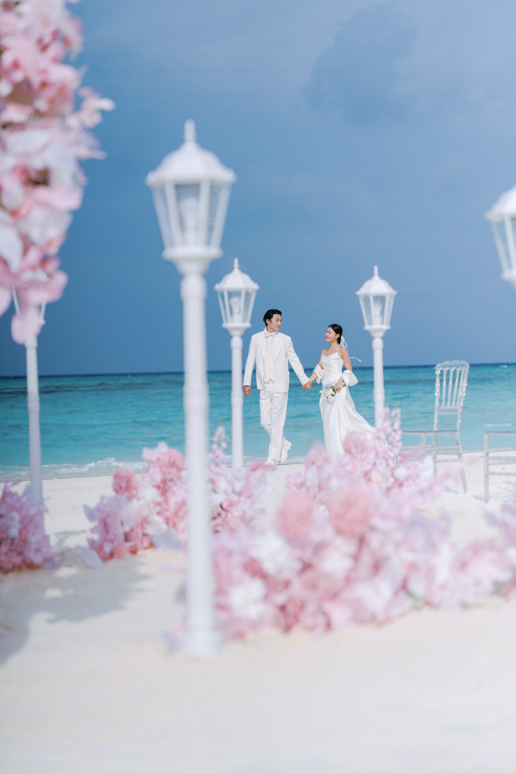 Velavaru_Maldives Beach Wedding-9.jpg